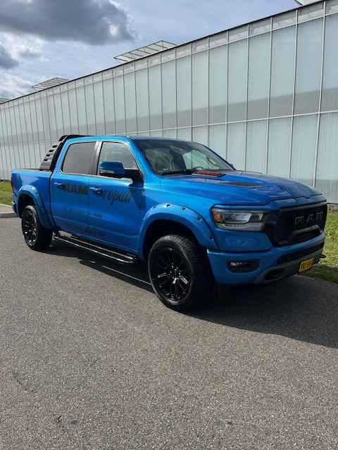 Dodge Ram 1500 4x4 Laramie Sport 54950