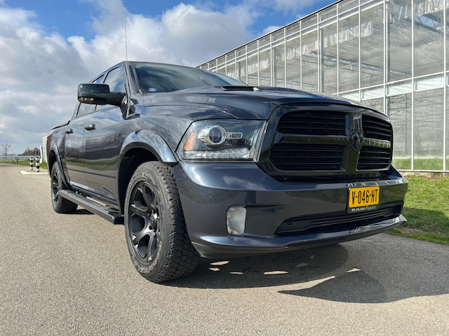 Dodge Ram 1500 Sport