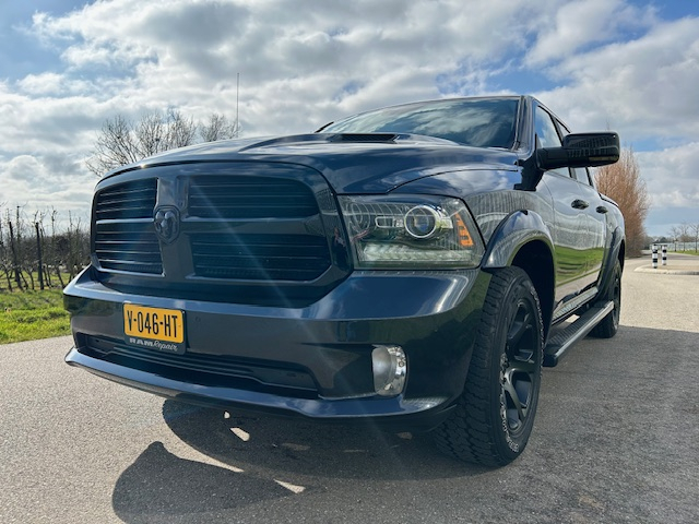 Dodge Ram 1500 Sport
