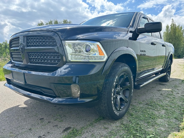 Dodge Ram 1500 Laramie ( Marge Auto )