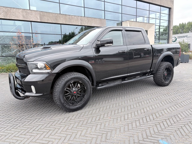 Dodge Ram 1500 Sport