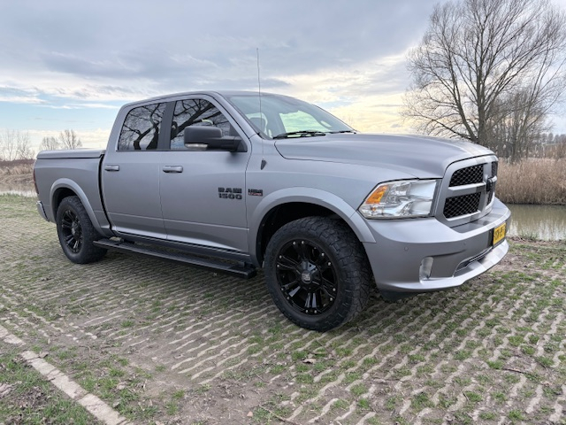 Dodge Ram 1500 c