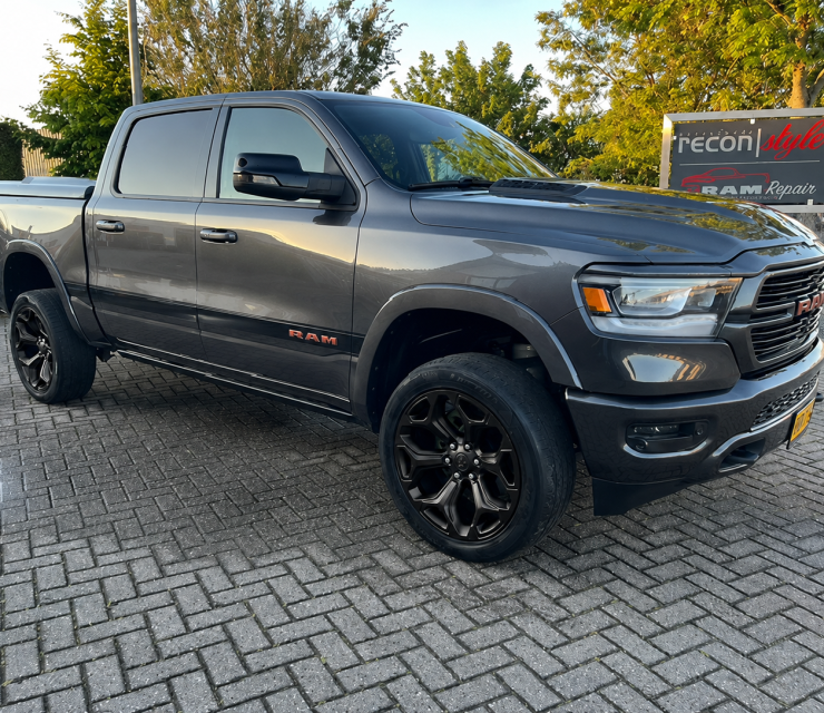 Dodge Ram 1500 I Rumble Bee I Panoramadak I Luchtvering 37950