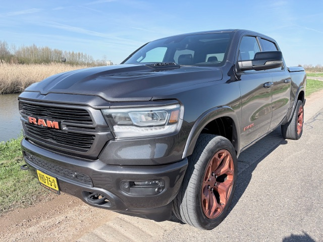Dodge Ram 1500 I Rumble Bee I Panoramadak I Luchtvering 39750